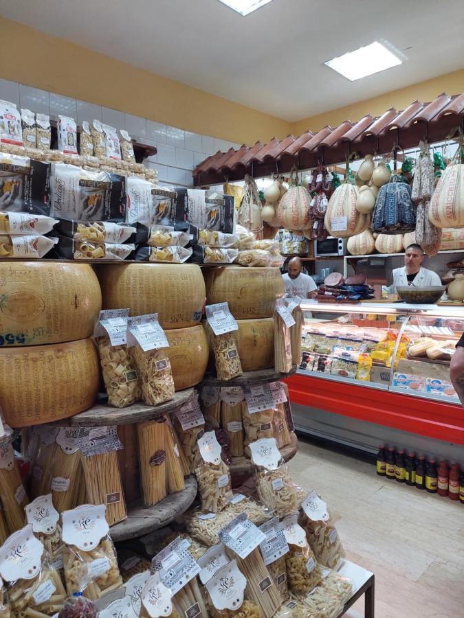 Mini Appartamento Al Chiostro Napoli Exterior foto